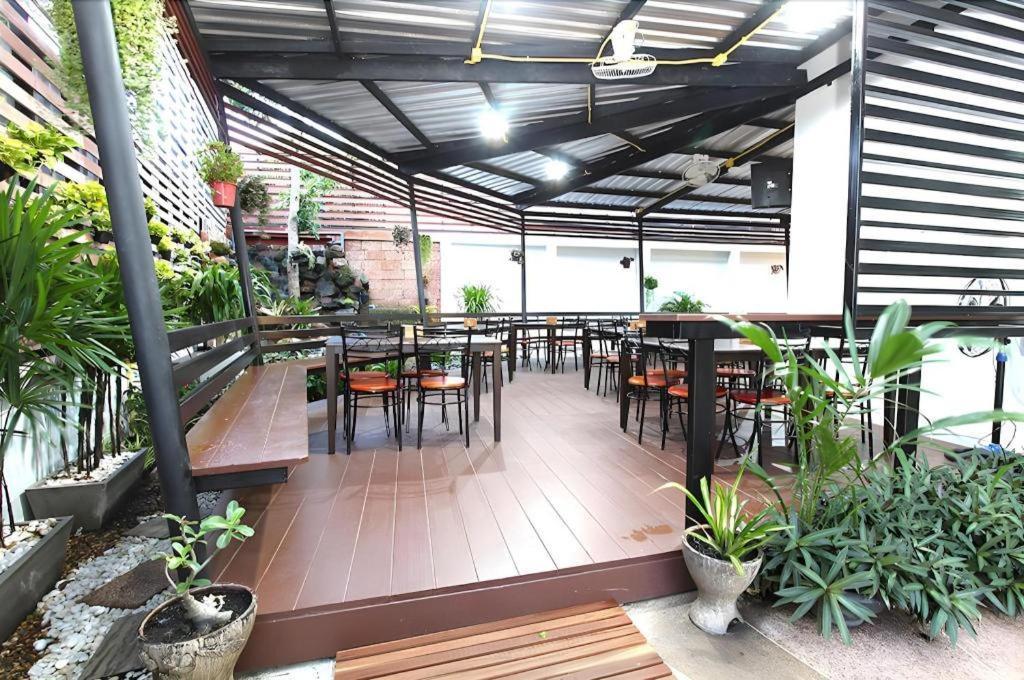 桑布瑞酒店 乌隆他尼 外观 照片